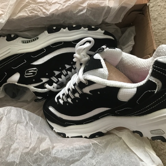 D'Lites Biggest Fan Sneaker-Women - Picture 8 of 9